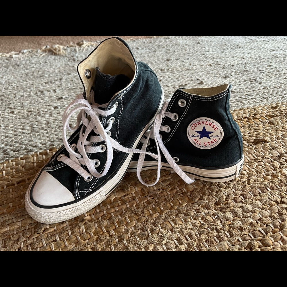 Black Women’s Hi-Top Converse Chuck Taylors - 6.5